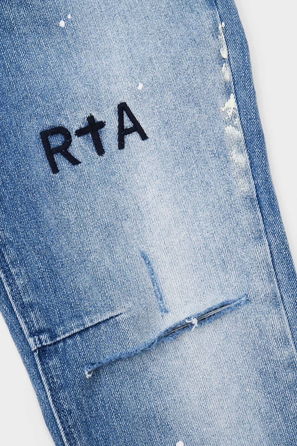 RTA Clayton Jean Distressed White Paint/Blue