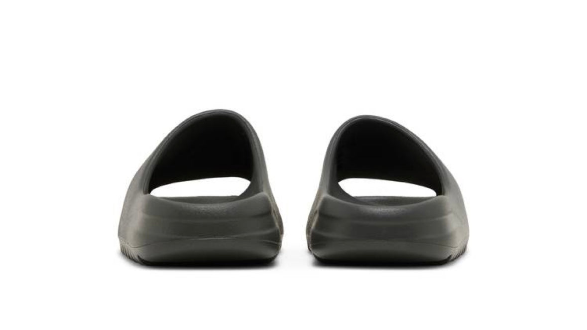 Yeezy Slides Dark Onyx